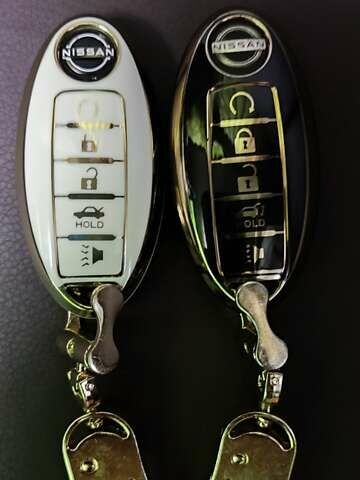 Серый Ниссан Rogue, объемом двигателя 1.5 л и пробегом 36 тыс. км за 34700 $, фото 28 на Automoto.ua