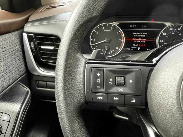 Сірий Ніссан Rogue, об'ємом двигуна 1.5 л та пробігом 449 тис. км за 22500 $, фото 19 на Automoto.ua