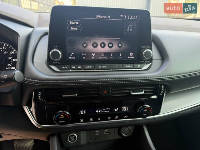 Сірий Ніссан Rogue, об'ємом двигуна 1.5 л та пробігом 72 тис. км за 22500 $, фото 42 на Automoto.ua