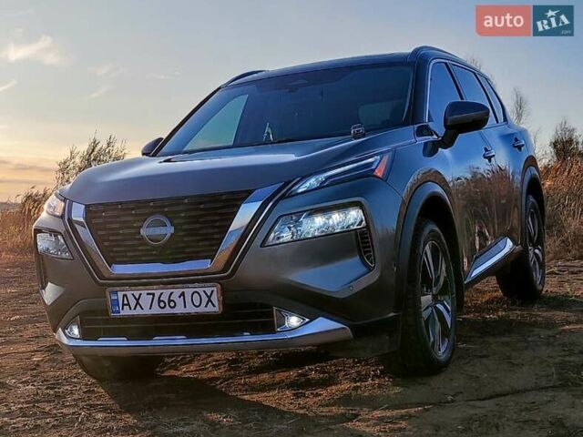 Серый Ниссан Rogue, объемом двигателя 1.5 л и пробегом 36 тыс. км за 34700 $, фото 8 на Automoto.ua