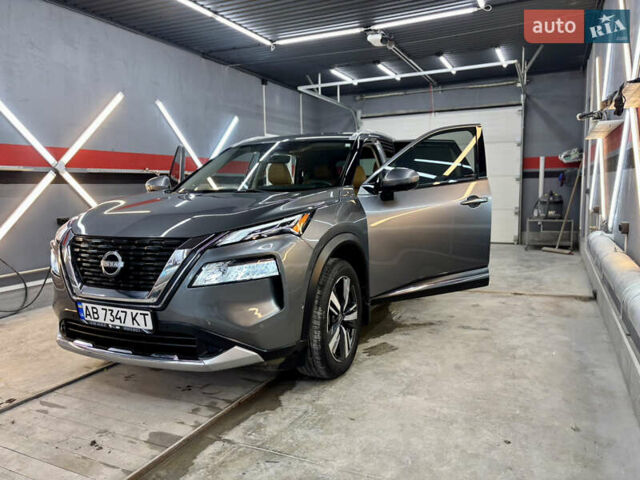 Серый Ниссан Rogue, объемом двигателя 1.5 л и пробегом 46 тыс. км за 26000 $, фото 17 на Automoto.ua