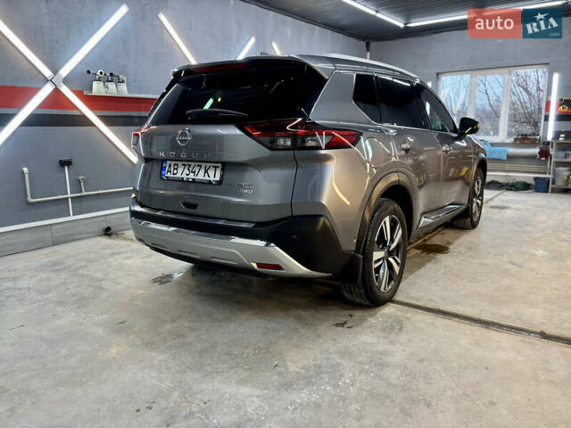 Серый Ниссан Rogue, объемом двигателя 1.5 л и пробегом 46 тыс. км за 26000 $, фото 11 на Automoto.ua