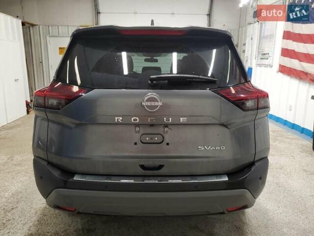 Серый Ниссан Rogue, объемом двигателя 1.5 л и пробегом 115 тыс. км за 6200 $, фото 5 на Automoto.ua