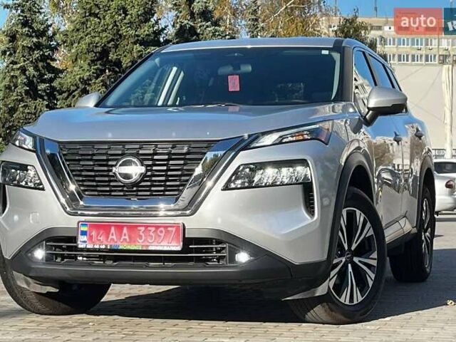 Серый Ниссан Rogue, объемом двигателя 1.5 л и пробегом 111 тыс. км за 23500 $, фото 1 на Automoto.ua