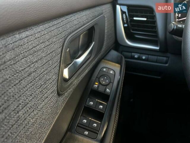 Серый Ниссан Rogue, объемом двигателя 1.5 л и пробегом 111 тыс. км за 23500 $, фото 18 на Automoto.ua