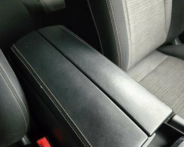 Серый Ниссан Rogue, объемом двигателя 1.5 л и пробегом 40 тыс. км за 18499 $, фото 69 на Automoto.ua