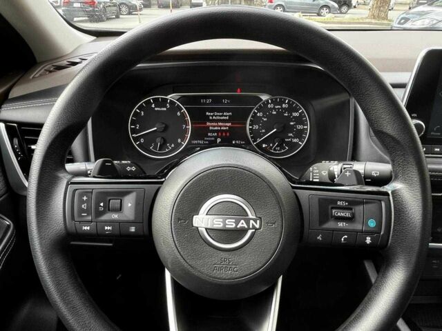 Сірий Ніссан Rogue, об'ємом двигуна 1.5 л та пробігом 449 тис. км за 22500 $, фото 18 на Automoto.ua