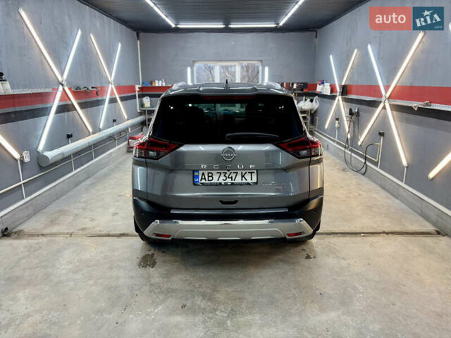 Серый Ниссан Rogue, объемом двигателя 1.5 л и пробегом 46 тыс. км за 26000 $, фото 9 на Automoto.ua