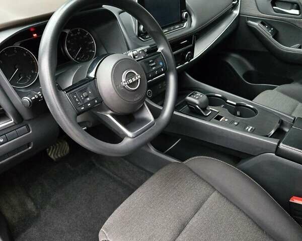 Серый Ниссан Rogue, объемом двигателя 1.5 л и пробегом 40 тыс. км за 18499 $, фото 40 на Automoto.ua