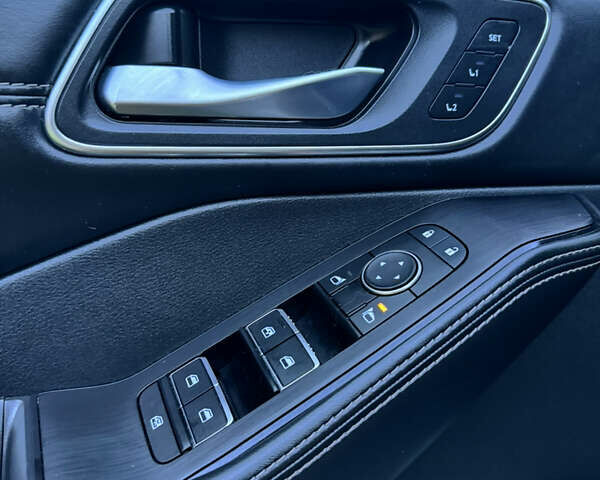 Сірий Ніссан Rogue, об'ємом двигуна 1.5 л та пробігом 32 тис. км за 28000 $, фото 18 на Automoto.ua