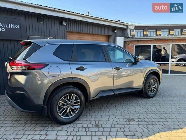 Серый Ниссан Rogue, объемом двигателя 1.5 л и пробегом 26 тыс. км за 19200 $, фото 7 на Automoto.ua