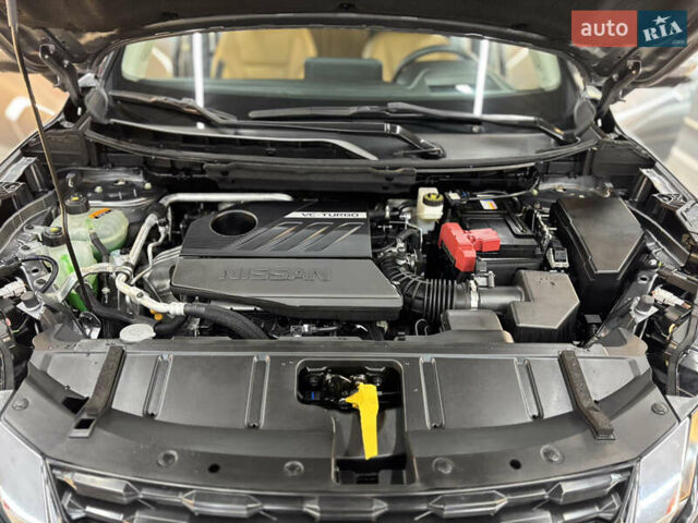 Серый Ниссан Rogue, объемом двигателя 1.5 л и пробегом 46 тыс. км за 26000 $, фото 44 на Automoto.ua