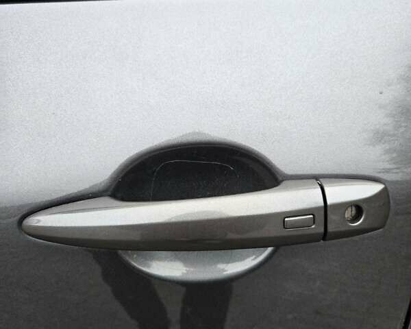 Серый Ниссан Rogue, объемом двигателя 1.5 л и пробегом 40 тыс. км за 18499 $, фото 12 на Automoto.ua