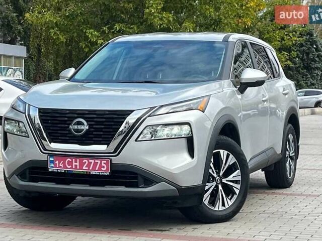 Сірий Ніссан Rogue, об'ємом двигуна 2.39 л та пробігом 109 тис. км за 22500 $, фото 2 на Automoto.ua