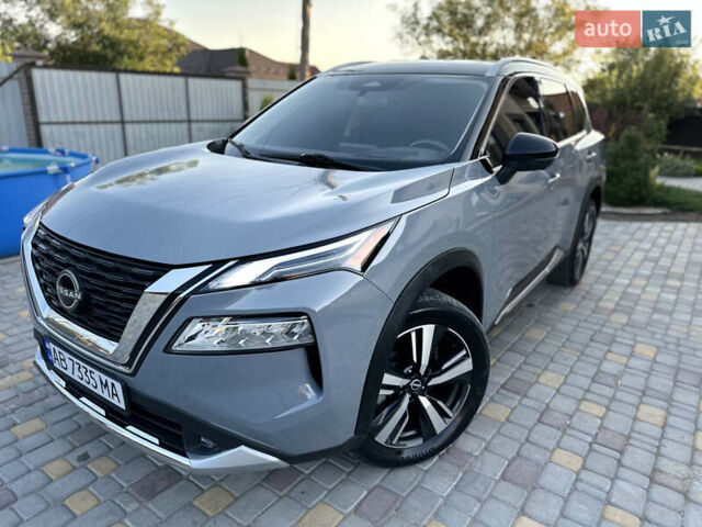 Серый Ниссан Rogue, объемом двигателя 1.5 л и пробегом 18 тыс. км за 26950 $, фото 8 на Automoto.ua