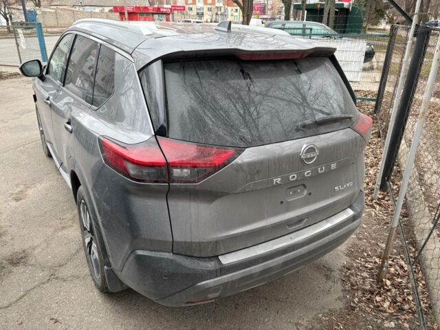 Серый Ниссан Rogue, объемом двигателя 1.5 л и пробегом 47 тыс. км за 20500 $, фото 24 на Automoto.ua
