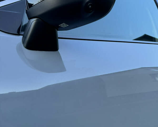 Сірий Ніссан Rogue, об'ємом двигуна 1.5 л та пробігом 32 тис. км за 28000 $, фото 21 на Automoto.ua