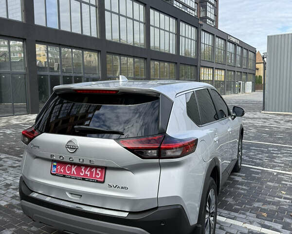 Сірий Ніссан Rogue, об'ємом двигуна 1.5 л та пробігом 72 тис. км за 22500 $, фото 17 на Automoto.ua