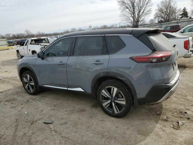 Серый Ниссан Rogue, объемом двигателя 1.5 л и пробегом 52 тыс. км за 11000 $, фото 6 на Automoto.ua