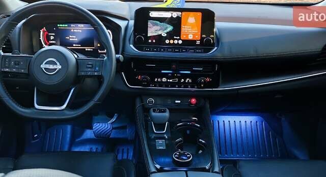 Серый Ниссан Rogue, объемом двигателя 1.5 л и пробегом 36 тыс. км за 34700 $, фото 17 на Automoto.ua