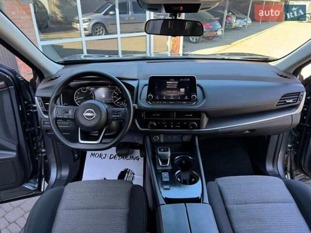 Серый Ниссан Rogue, объемом двигателя 1.5 л и пробегом 26 тыс. км за 19200 $, фото 6 на Automoto.ua