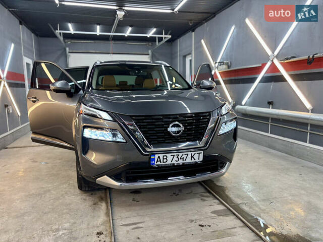 Серый Ниссан Rogue, объемом двигателя 1.5 л и пробегом 46 тыс. км за 26000 $, фото 18 на Automoto.ua