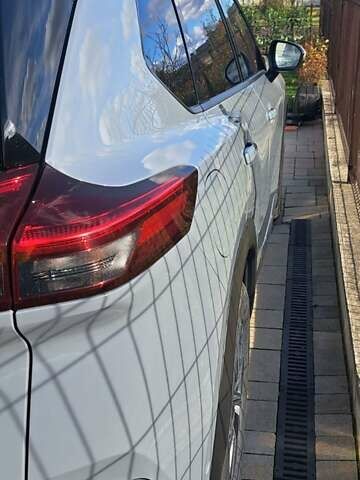 Сірий Ніссан Rogue, об'ємом двигуна 1.5 л та пробігом 45 тис. км за 28000 $, фото 14 на Automoto.ua