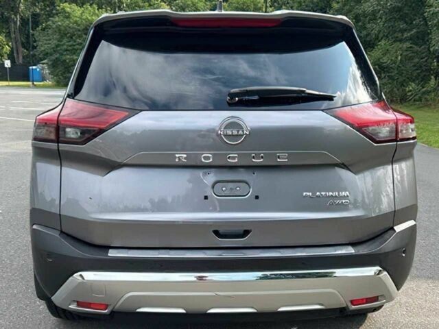 Серый Ниссан Rogue, объемом двигателя 1.5 л и пробегом 23 тыс. км за 11900 $, фото 4 на Automoto.ua