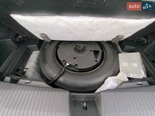 Серый Ниссан Rogue, объемом двигателя 1.5 л и пробегом 87 тыс. км за 24000 $, фото 16 на Automoto.ua