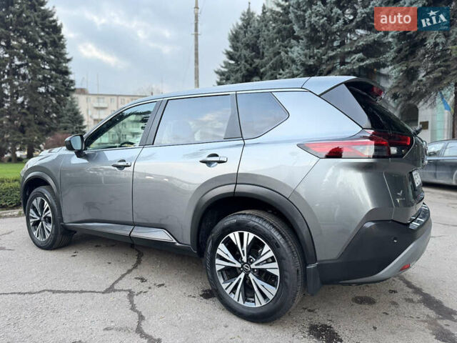 Серый Ниссан Rogue, объемом двигателя 1.5 л и пробегом 19 тыс. км за 20900 $, фото 7 на Automoto.ua