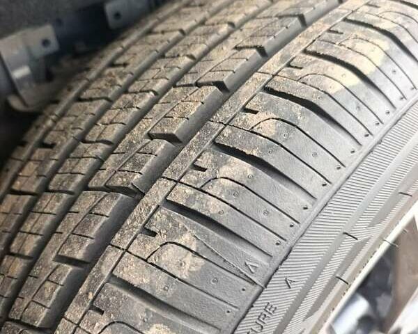 Сірий Ніссан Rogue, об'ємом двигуна 1.5 л та пробігом 76 тис. км за 20600 $, фото 17 на Automoto.ua