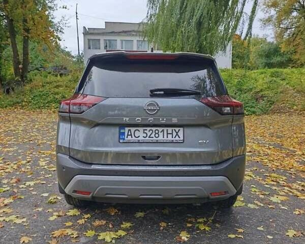 Сірий Ніссан Rogue, об'ємом двигуна 1.5 л та пробігом 76 тис. км за 20600 $, фото 5 на Automoto.ua