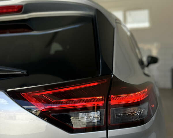 Сірий Ніссан Rogue, об'ємом двигуна 1.5 л та пробігом 62 тис. км за 22000 $, фото 35 на Automoto.ua