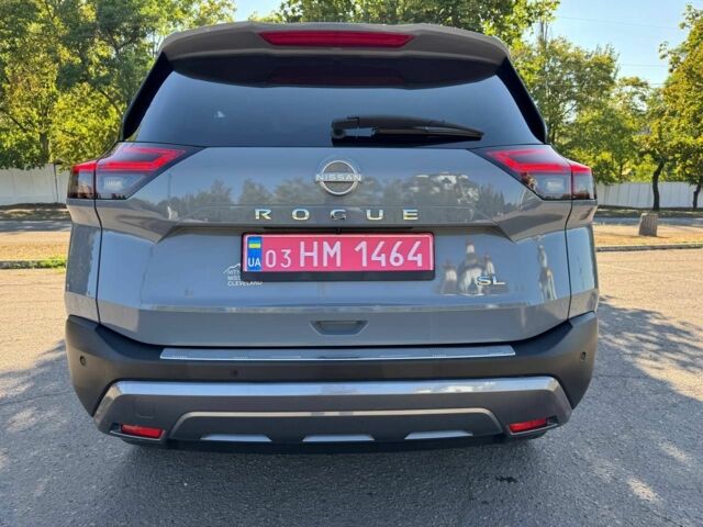 Серый Ниссан Rogue, объемом двигателя 1.5 л и пробегом 37 тыс. км за 26200 $, фото 5 на Automoto.ua