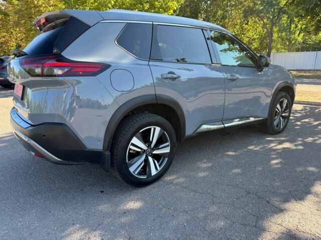 Серый Ниссан Rogue, объемом двигателя 1.5 л и пробегом 37 тыс. км за 26200 $, фото 7 на Automoto.ua