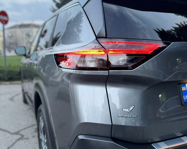 Серый Ниссан Rogue, объемом двигателя 1.5 л и пробегом 19 тыс. км за 20900 $, фото 23 на Automoto.ua