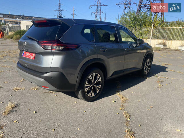 Серый Ниссан Rogue, объемом двигателя 1.5 л и пробегом 91 тыс. км за 22900 $, фото 6 на Automoto.ua