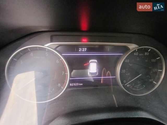 Серый Ниссан Rogue, объемом двигателя 1.5 л и пробегом 87 тыс. км за 24000 $, фото 13 на Automoto.ua