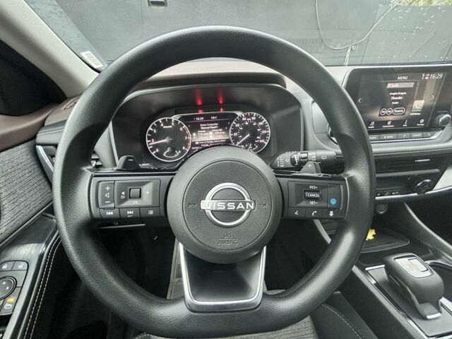 Сірий Ніссан Rogue, об'ємом двигуна 1.5 л та пробігом 82 тис. км за 22300 $, фото 12 на Automoto.ua