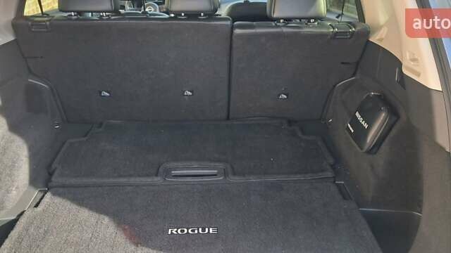 Сірий Ніссан Rogue, об'ємом двигуна 1.5 л та пробігом 45 тис. км за 28000 $, фото 11 на Automoto.ua
