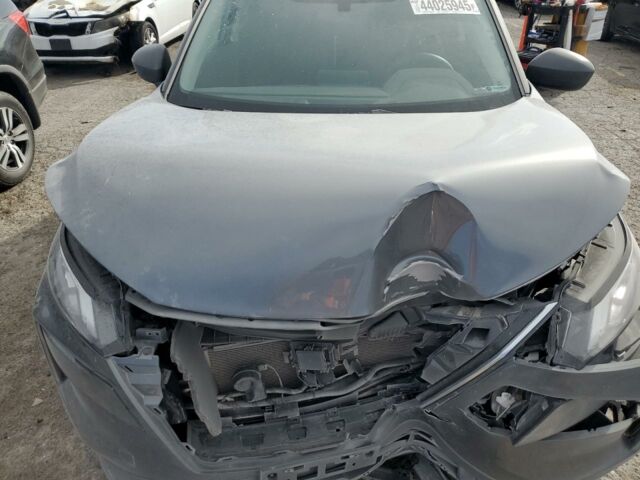 Серый Ниссан Rogue, объемом двигателя 1.5 л и пробегом 26 тыс. км за 14300 $, фото 10 на Automoto.ua