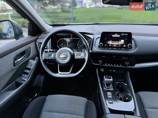 Серый Ниссан Rogue, объемом двигателя 1.5 л и пробегом 19 тыс. км за 20900 $, фото 15 на Automoto.ua