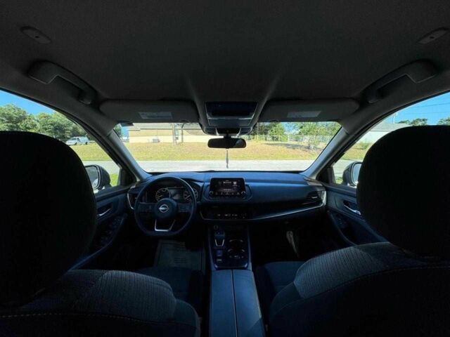 Серый Ниссан Rogue, объемом двигателя 1.5 л и пробегом 98 тыс. км за 23000 $, фото 8 на Automoto.ua