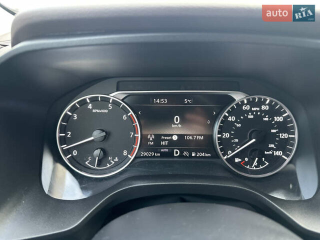 Серый Ниссан Rogue, объемом двигателя 1.5 л и пробегом 29 тыс. км за 23500 $, фото 5 на Automoto.ua