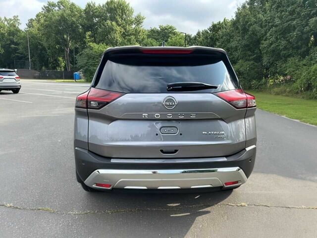 Сірий Ніссан Rogue, об'ємом двигуна 1.5 л та пробігом 19 тис. км за 12400 $, фото 5 на Automoto.ua