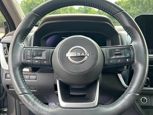 Сірий Ніссан Rogue, об'ємом двигуна 1.5 л та пробігом 19 тис. км за 12400 $, фото 10 на Automoto.ua