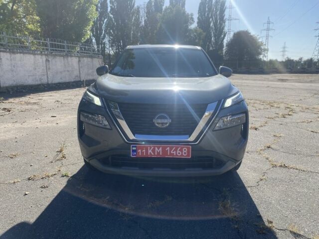 Серый Ниссан Rogue, объемом двигателя 1.5 л и пробегом 90 тыс. км за 22900 $, фото 2 на Automoto.ua