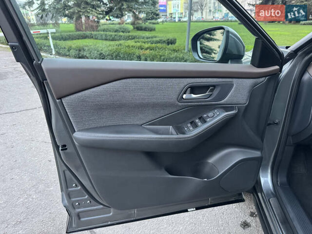 Серый Ниссан Rogue, объемом двигателя 1.5 л и пробегом 19 тыс. км за 20900 $, фото 10 на Automoto.ua