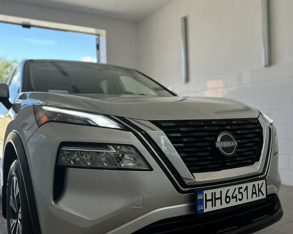 Сірий Ніссан Rogue, об'ємом двигуна 1.5 л та пробігом 62 тис. км за 22000 $, фото 40 на Automoto.ua