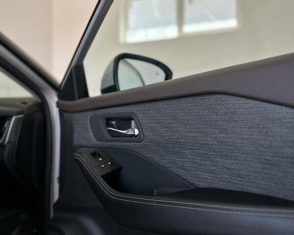 Сірий Ніссан Rogue, об'ємом двигуна 1.5 л та пробігом 62 тис. км за 22000 $, фото 56 на Automoto.ua